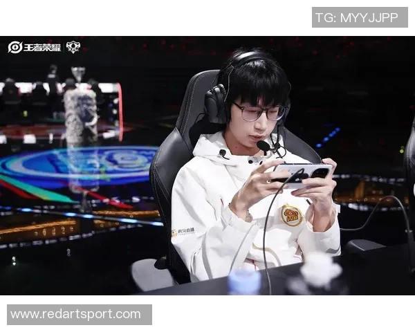 BLG鏖战LNG巅峰对决燃爆赛场谁能笑到最后荣耀加冕