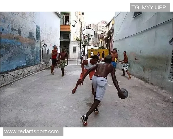 篮球文化的传承与发展：从街头到职业联赛的全方位解析